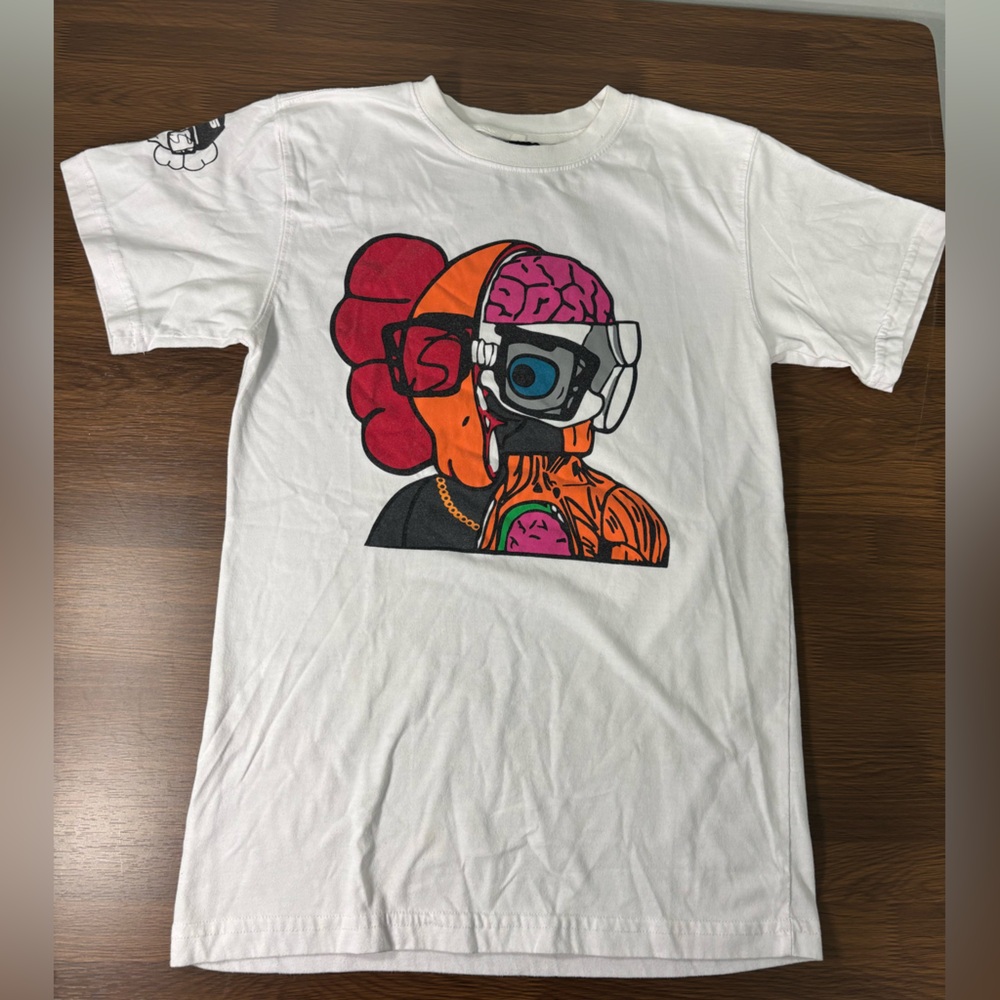 Secret Scientist White Graphic T-Shirt with‎ Colorful Design Size S